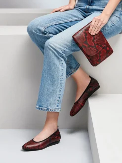 ARCHE Handbags & Wallets* red~black