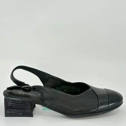 THINK OUTLET Slip-Ons* black